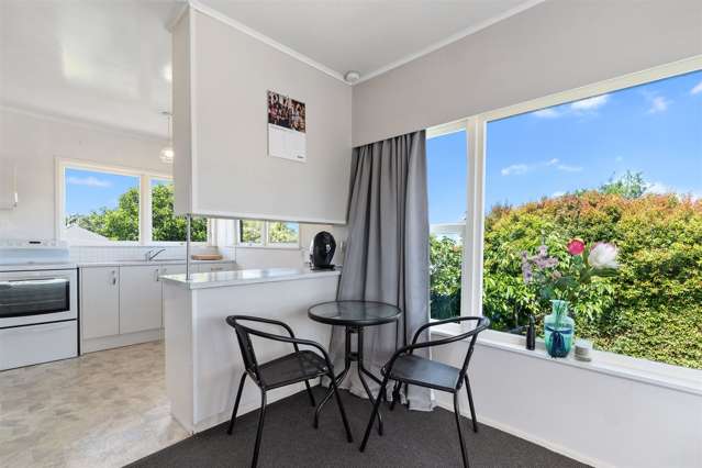 2/175 Victoria Road Devonport_3