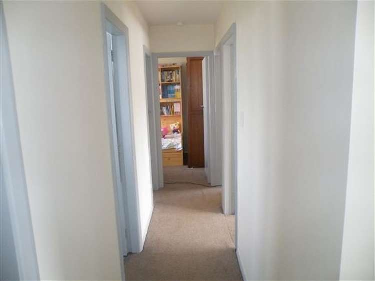 1 Neill Street Hornby_10