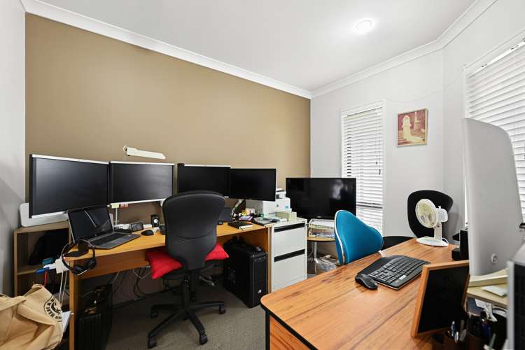 10 Somerton Drive Huntington_12