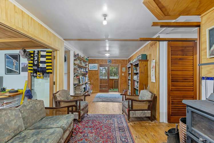 18 Tasman View Road Bethells Beach_15