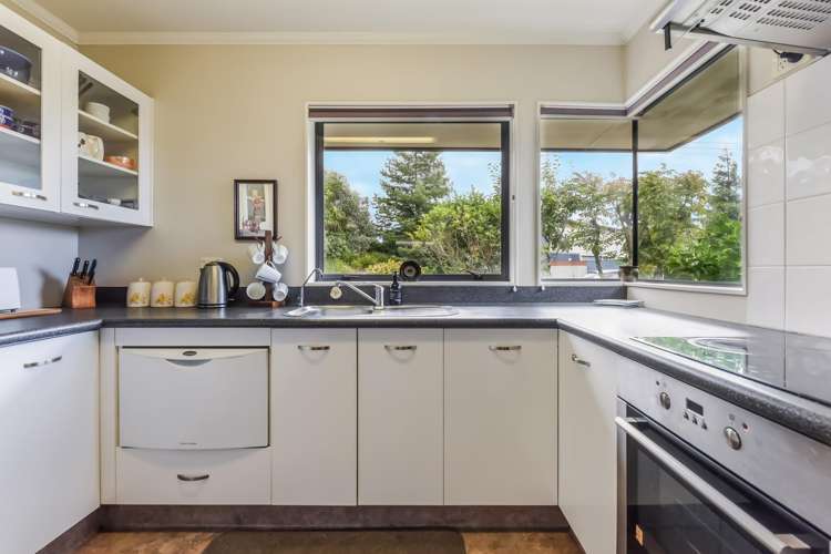 125 Saxton Road Stoke_6