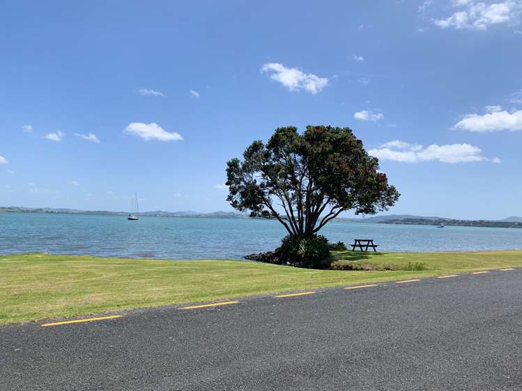 2 Waikaraka Beach Road Tamaterau_23