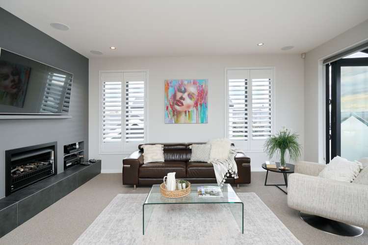 59 Waterstock Way Parklands_4