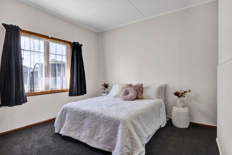 4 George Street Hawera_10