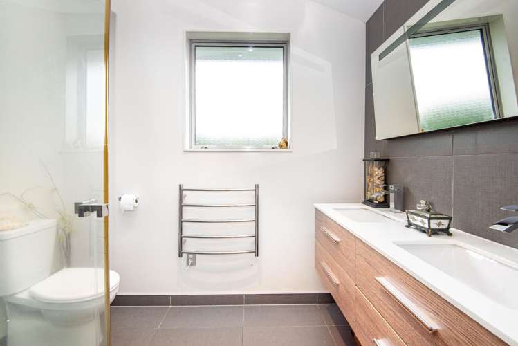 64 Aotea Drive Aotea_17