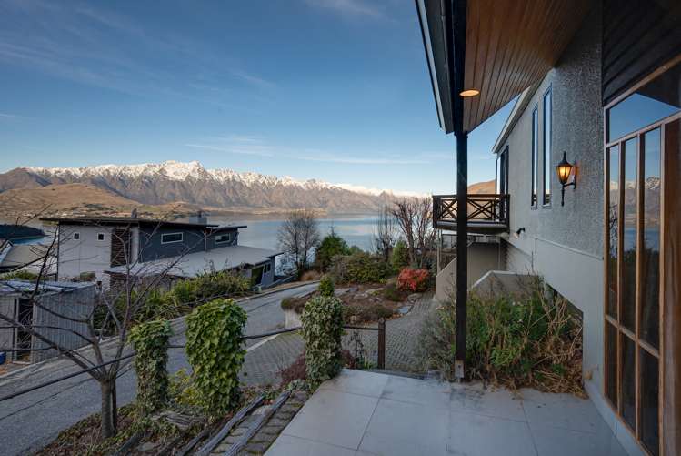 10 Lordens Place Fernhill/Sunshine Bay_18