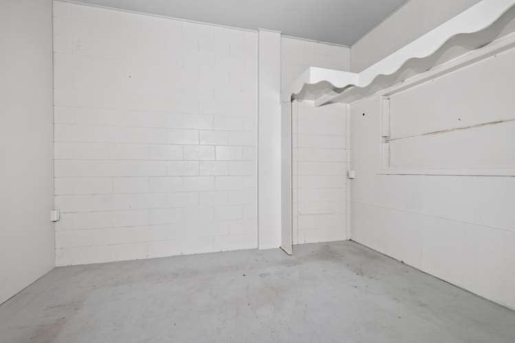49 Town Centre Turangi_8