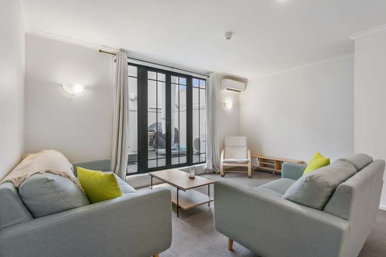 6F/8 Farnham Street_0