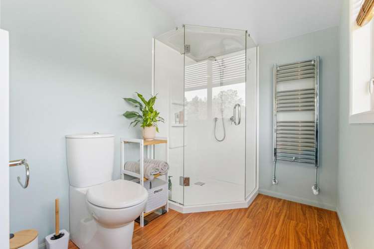 2 Railway Lane Outram_31
