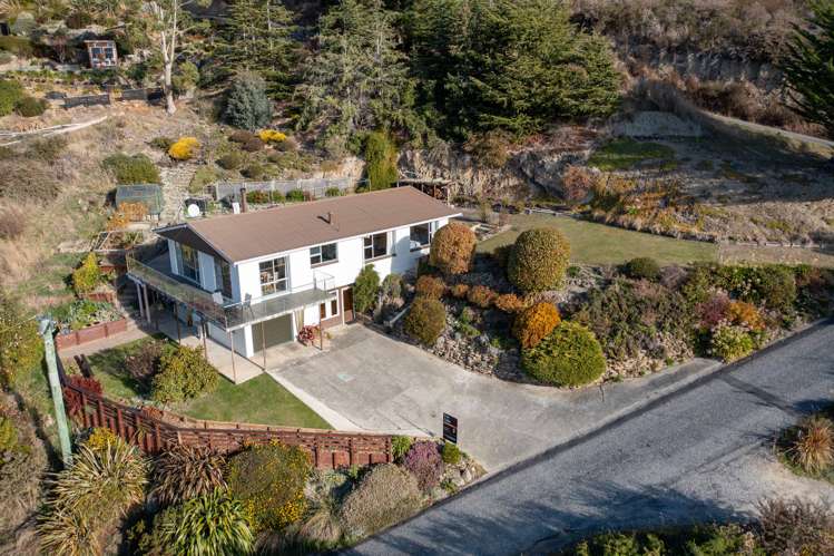 16 Edinburgh Street Green Island_2