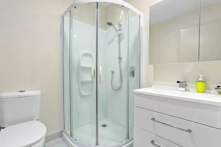 30/10 Ruru Street Eden Terrace_8