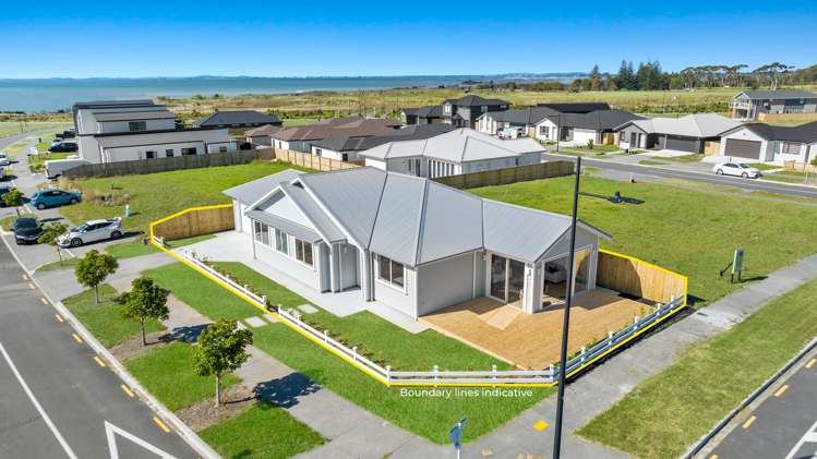 1 Koiora Road Clarks Beach_1