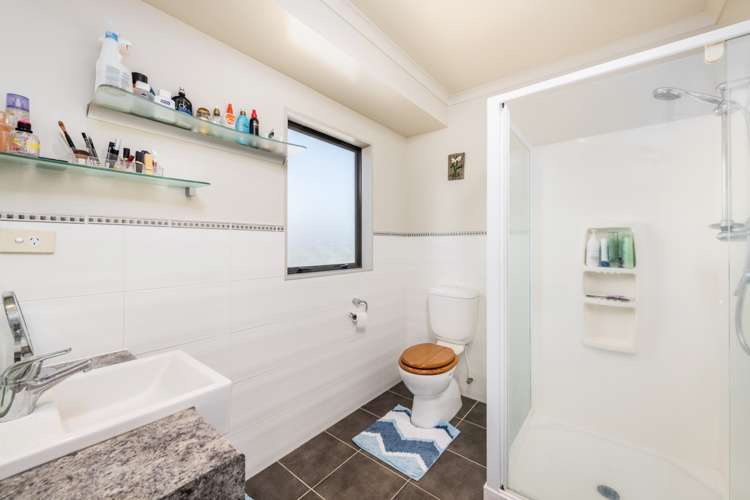 27 Scotsmoor Drive Wattle Downs_12