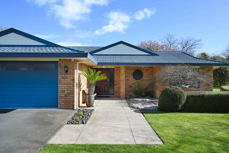 253 The Oaks Drive Cambridge_1
