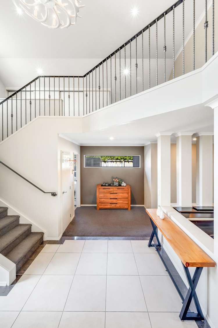 8 Deerfield Place Flat Bush_2