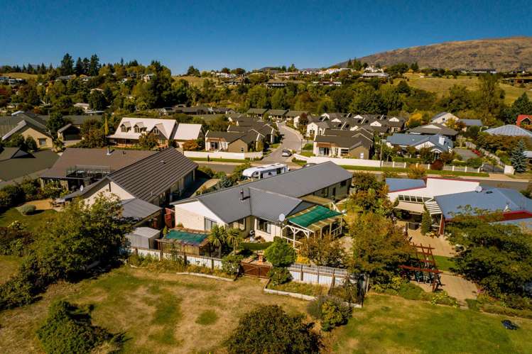 8 Meadowstone Drive Wanaka_22