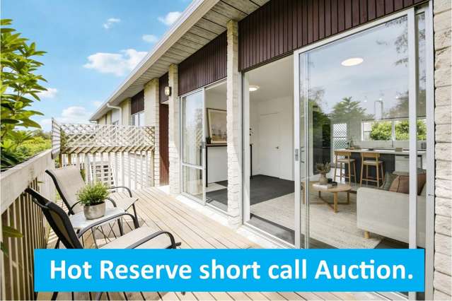 Low Reserve Auction!