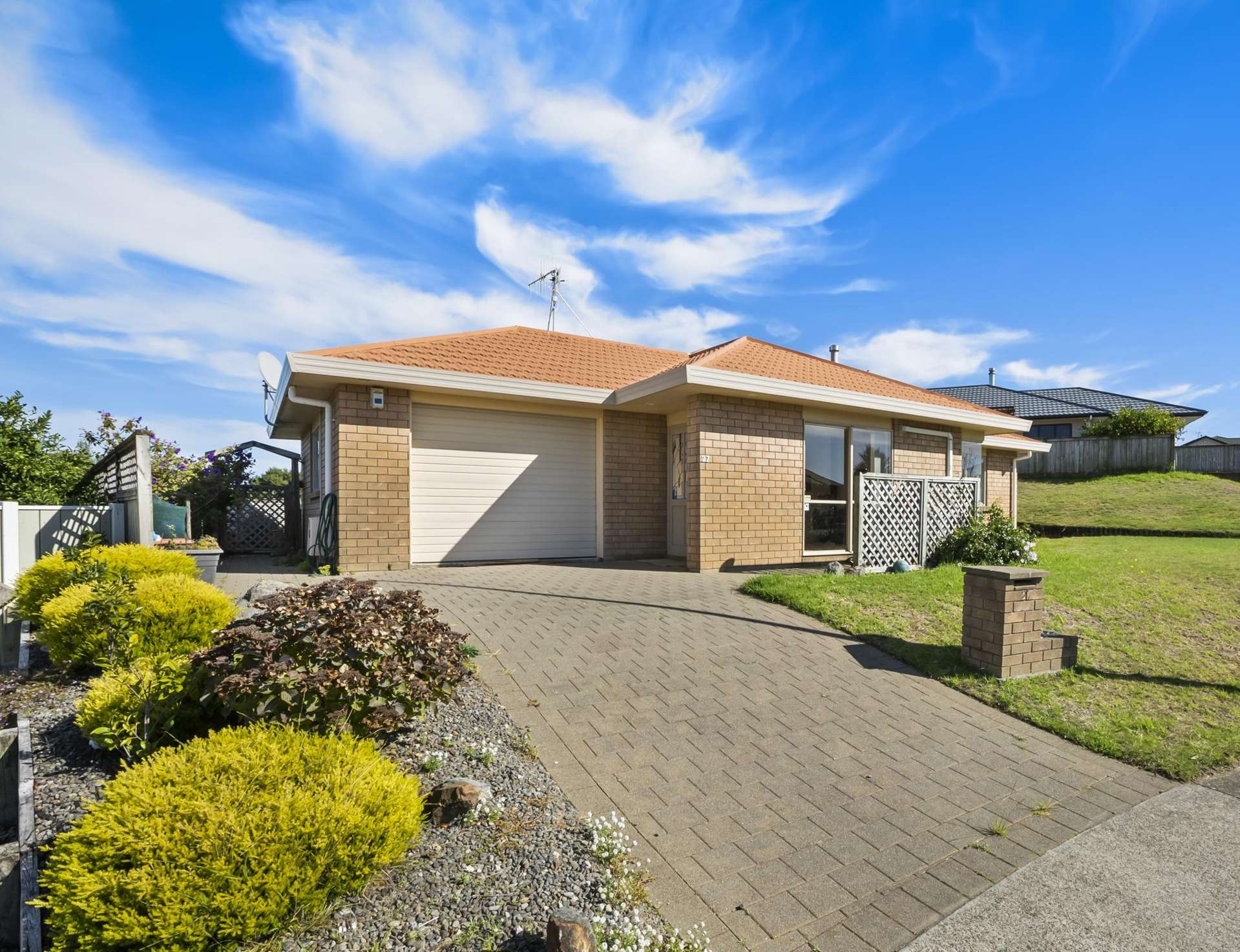 27 Crown Hill Paraparaumu_0