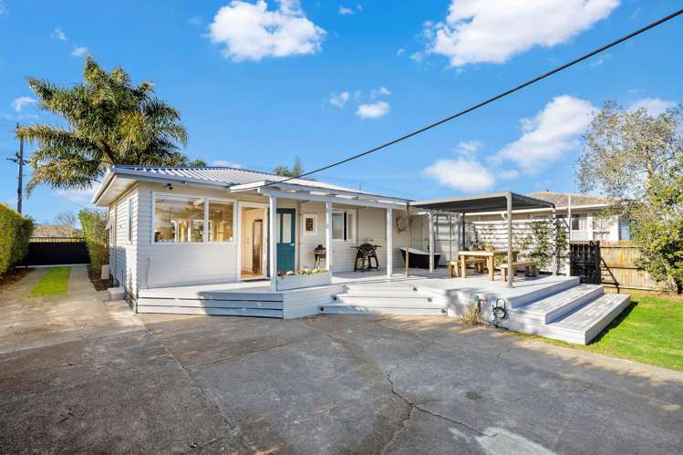 237 Parkhurst Road Parakai_11