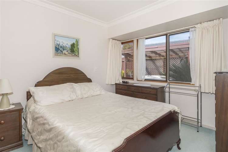2 Maxine Place Matua_11