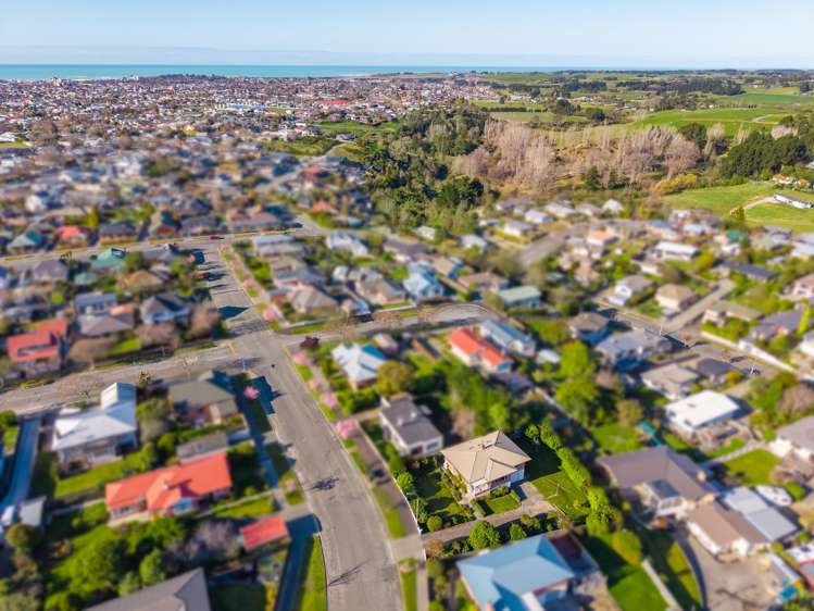 24 Hill View Crescent Highfield_31