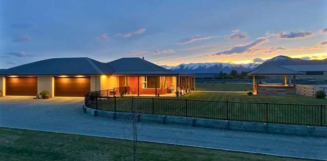 Luxury Living with Mountain & Lake Views