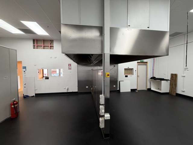 Tenancy 4/2 Periko Way Takanini_4