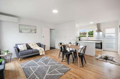 3/34 Buckingham Crescent_4