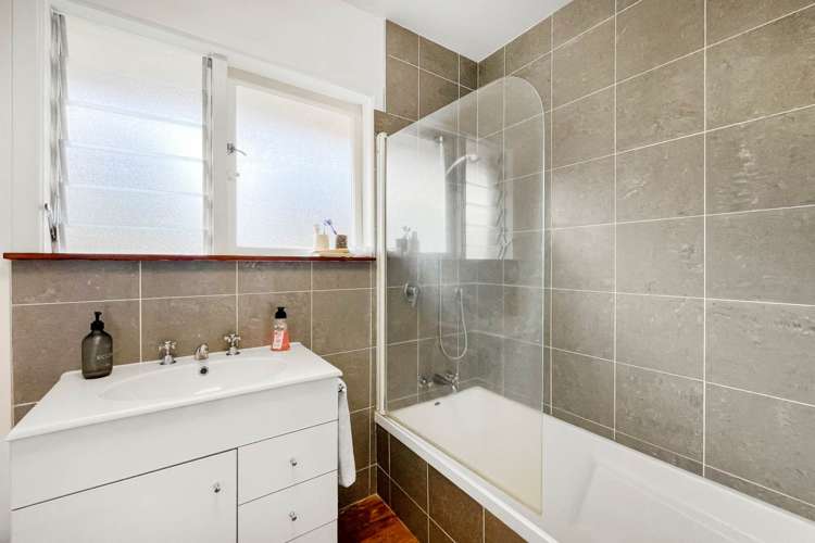 1/105a Wheturangi Road Greenlane_16