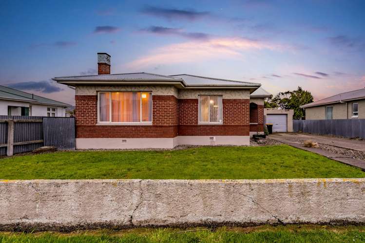 16 Fox Street Avenal_24