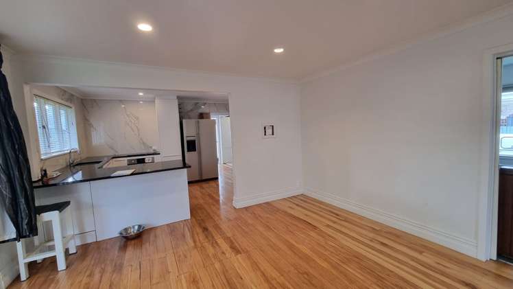 1/110 Lynwood Road Te Atatu South_28