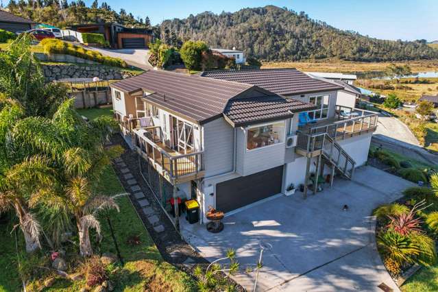 Big House - Estuary views - Kayaker’s Dream !