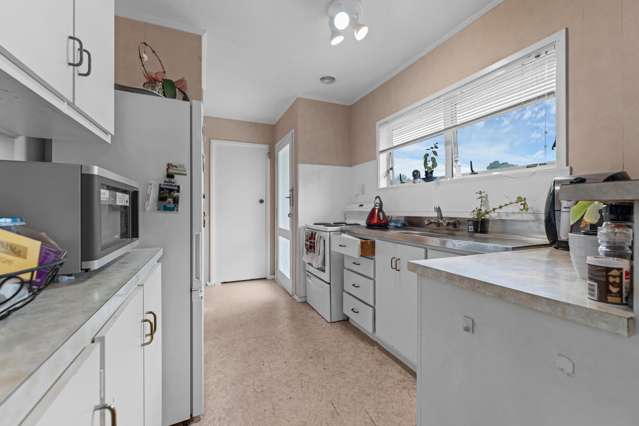41 Paterson Avenue West Pukekohe_4