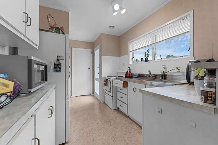 41 Paterson Avenue West Pukekohe_3