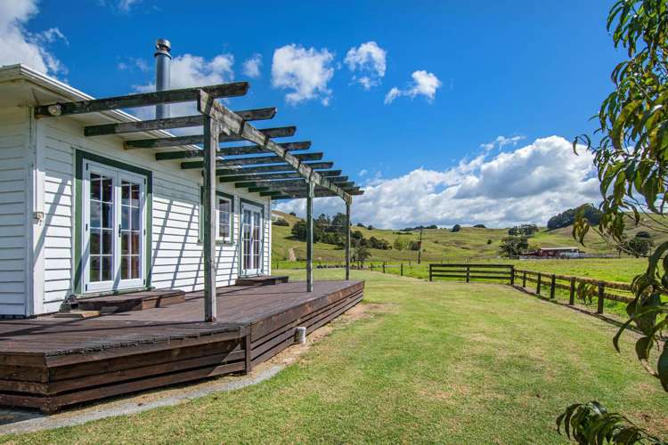 674 Marlow Road Maromaku_9