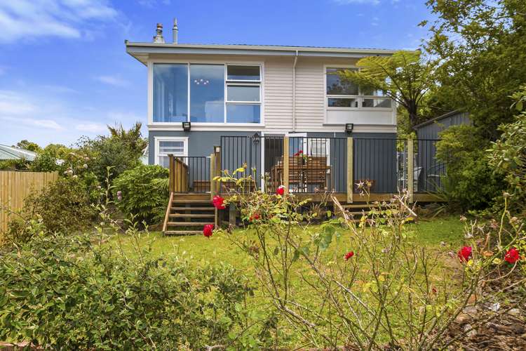 220 Dowse Drive Maungaraki_17