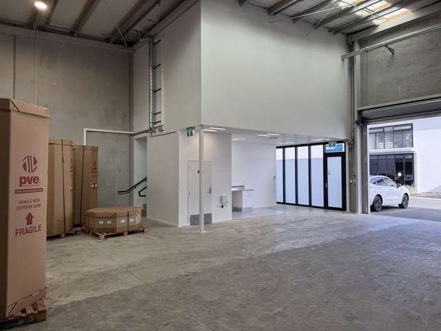 16/9 Chonny Crescent Wiri_1