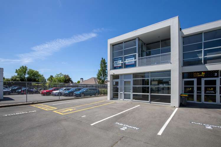 1/27a Sir William Pickering Drive Burnside_2