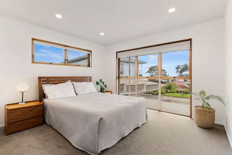 33 Rushden Terrace Red Beach_13