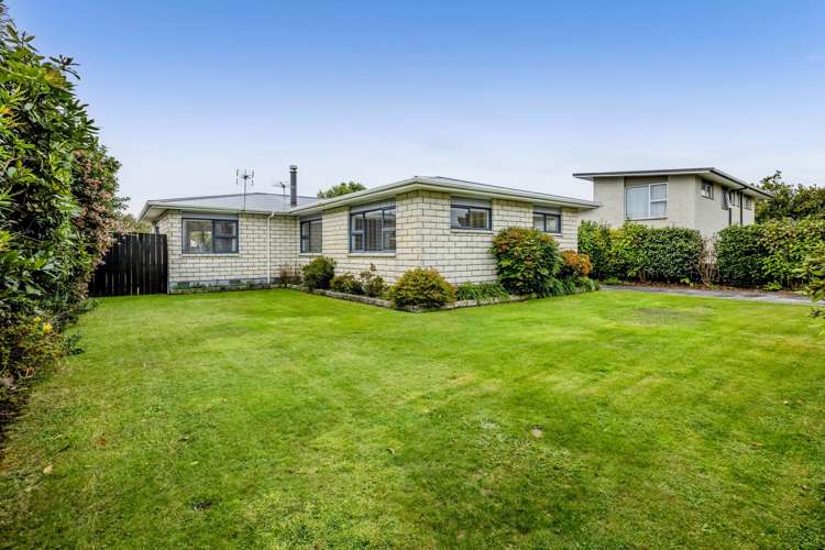 8 Kowhai Street Inglewood_23