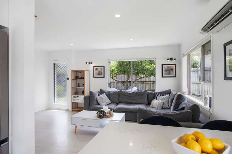 1/61 McClintock Road Massey_12