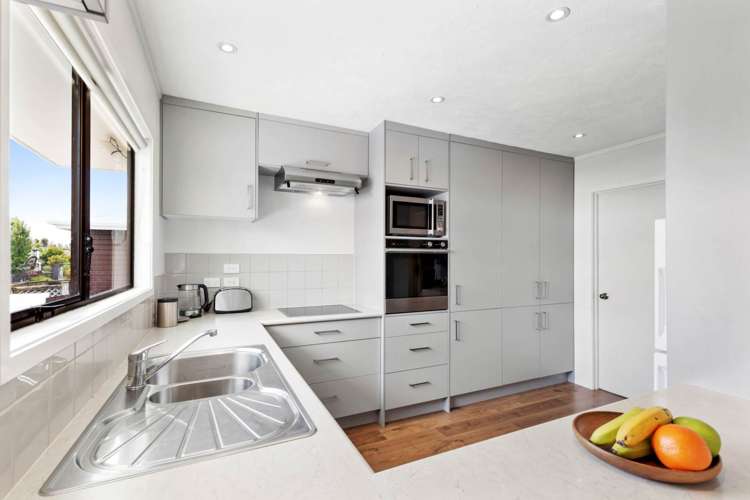 74 Saint Annes Crescent Wattle Downs_5