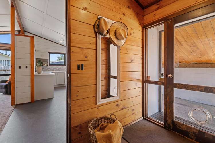 24A Barnard Road Fairy Springs_16