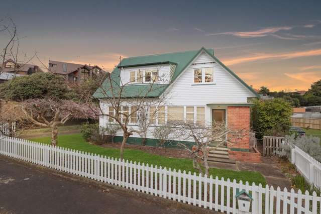 Stunning Family Home in Sought-After Hamilton East