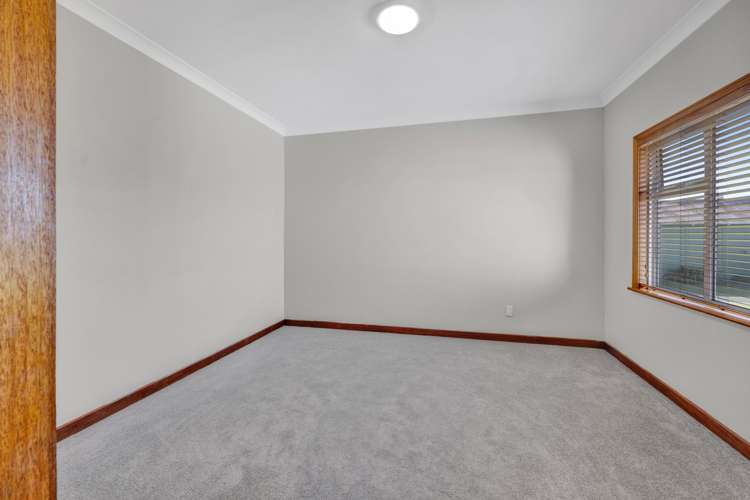13 Regent Street Hawera_19