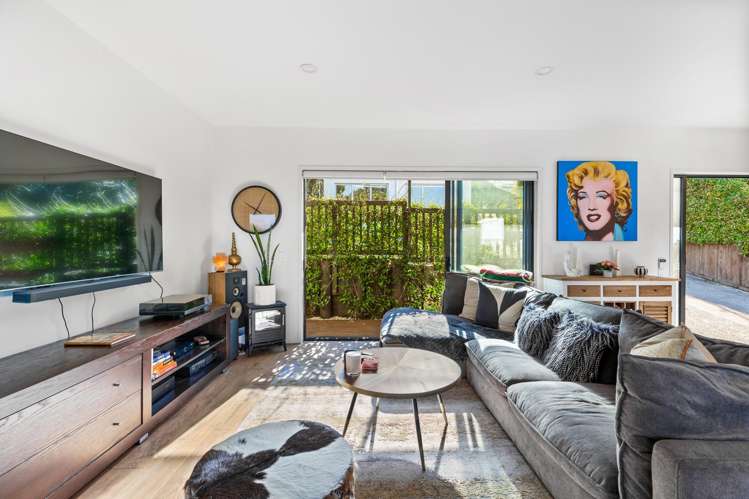 24 Edgerton Road Te Atatu Peninsula_12