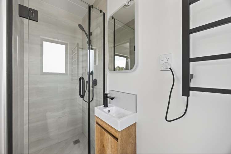 18 Woodglen Road Glen Eden Central_17