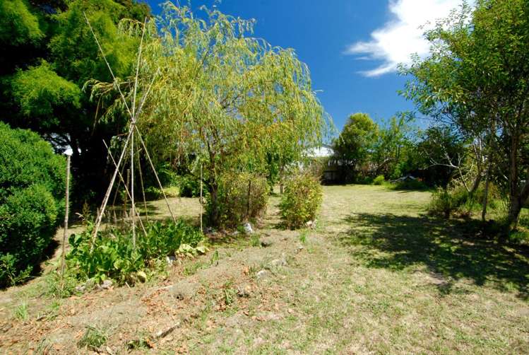 11 Wharf Road Karamea_12