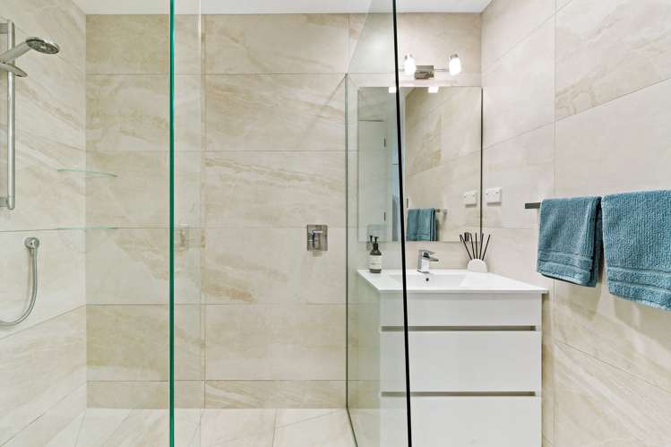 16/7 Cliff Road Saint Heliers_24