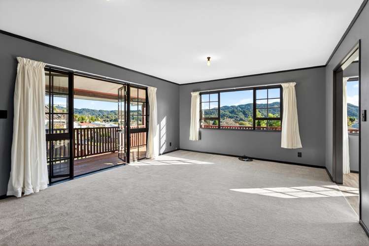 52 Antrim Crescent Wainuiomata_1